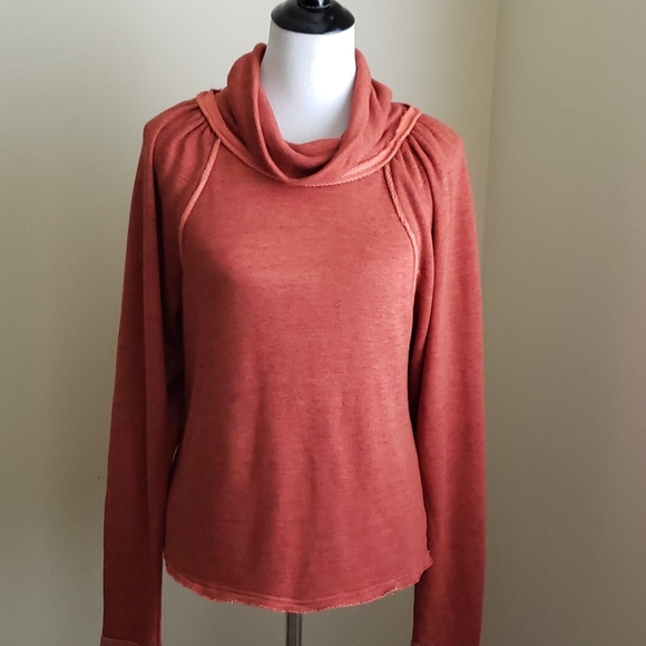 Free People Lua Pullover - Picture 2 of 7